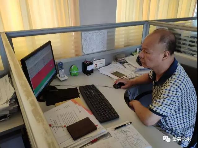 鄭國清：當好服務項目的“辦事員”和“跑腿員”