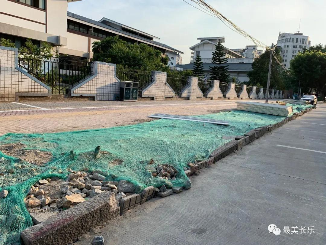 愛心路改造工程已啟動建設，計劃春節(jié)前道路全線通車