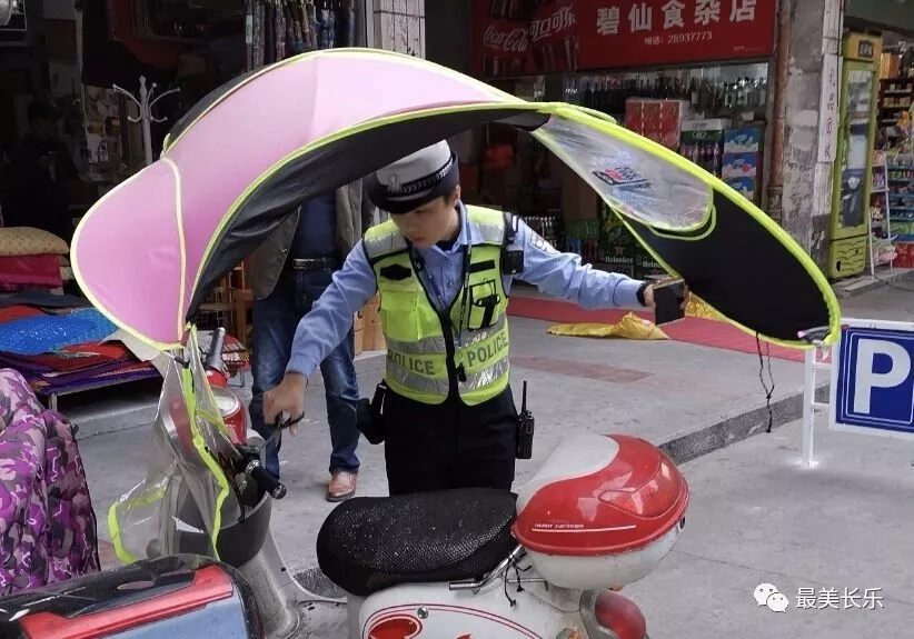 【文明創(chuàng)城在行動(dòng)】交警助力創(chuàng)城，讓城市“動(dòng)脈”更暢通！