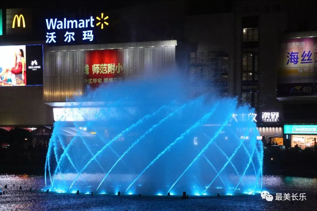 【網(wǎng)絡(luò)述年】好消息！長山湖音樂噴泉將持續(xù)6天播放，具體時(shí)間是……