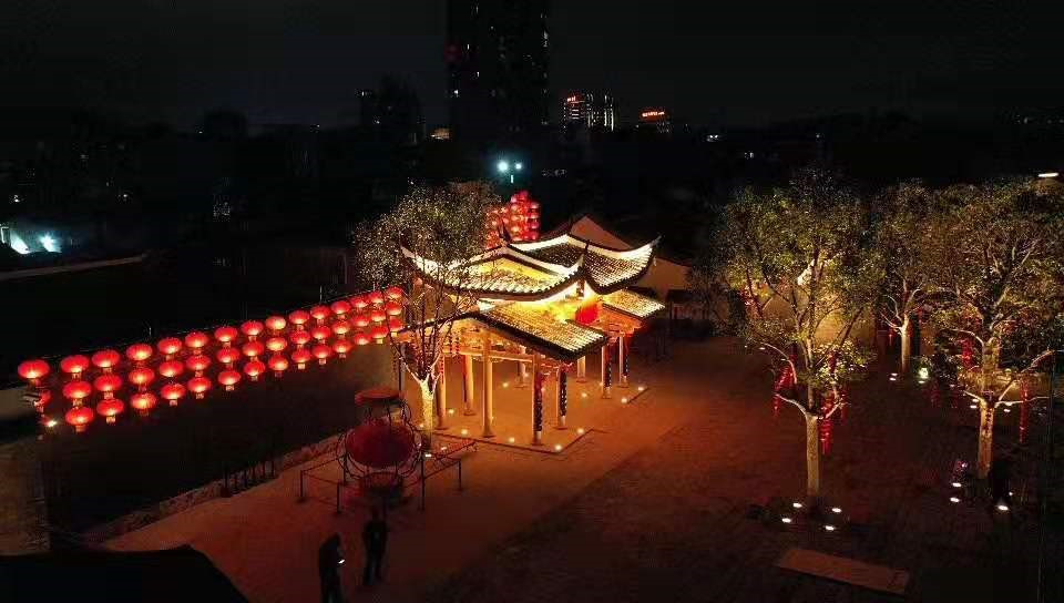 【紅紅火火過大年】燈籠高掛，年味已濃，長樂等您回家過大年~