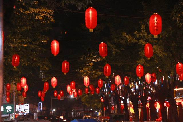 【紅紅火火過大年】燈籠高掛，年味已濃，長樂等您回家過大年~