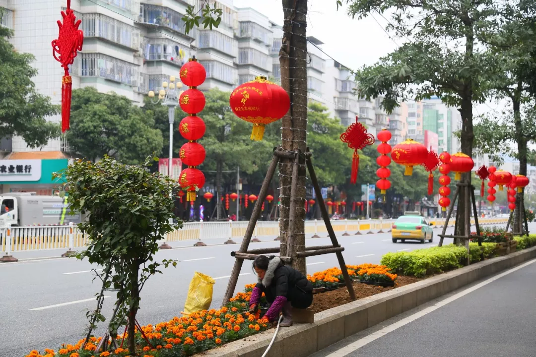 【紅紅火火過大年】燈籠高掛，年味已濃，長樂等您回家過大年~