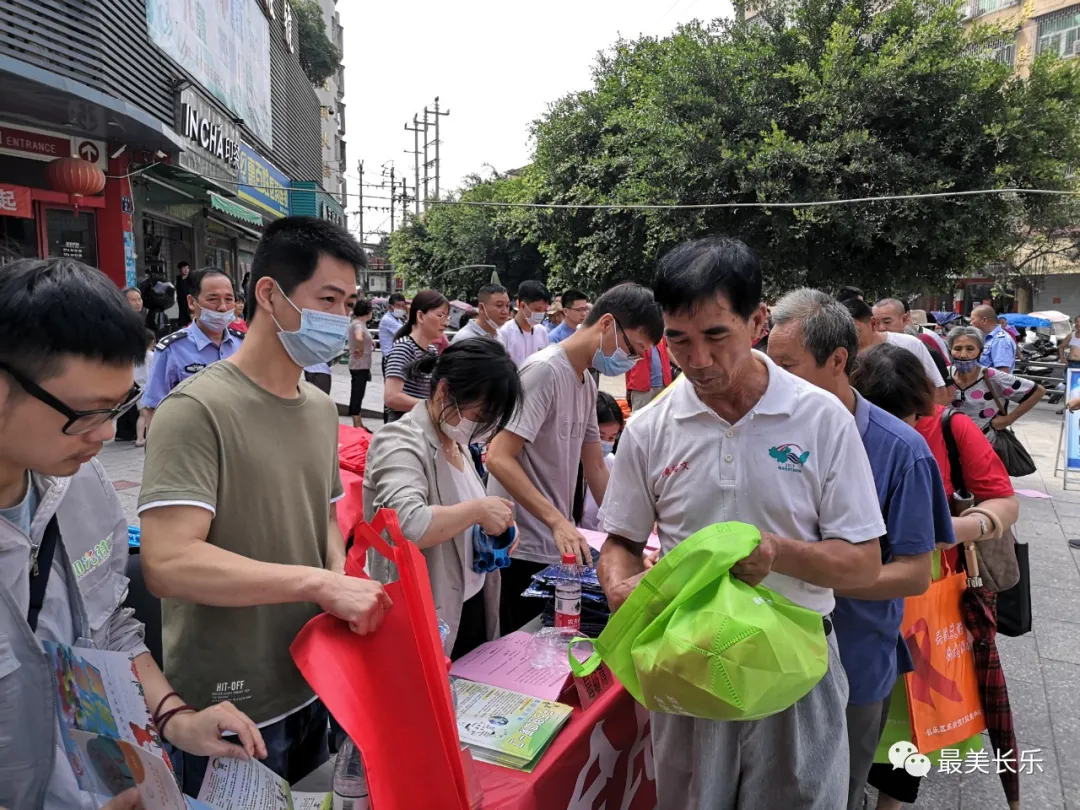 長樂這場活動(dòng)“干貨”滿滿，把街頭群眾都吸引來了……