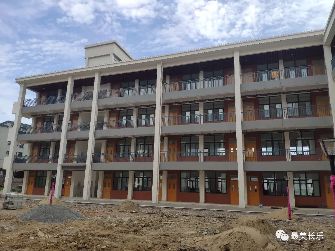 我區(qū)有序推進(jìn)今年為民辦實(shí)事項(xiàng)目建設(shè)，目前已完成……