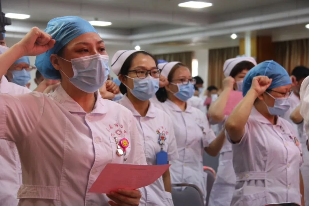 向我們的健康守護(hù)者致敬！我區(qū)表彰優(yōu)秀醫(yī)務(wù)工作者