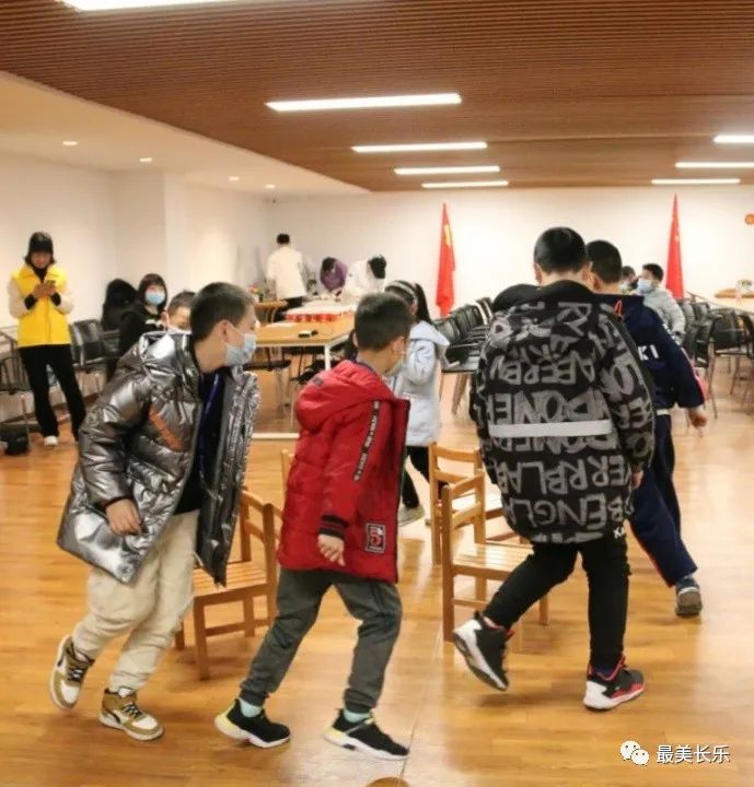 【網(wǎng)絡(luò)中國節(jié)·春節(jié)】團(tuán)區(qū)委開展關(guān)愛留航人員系列活動