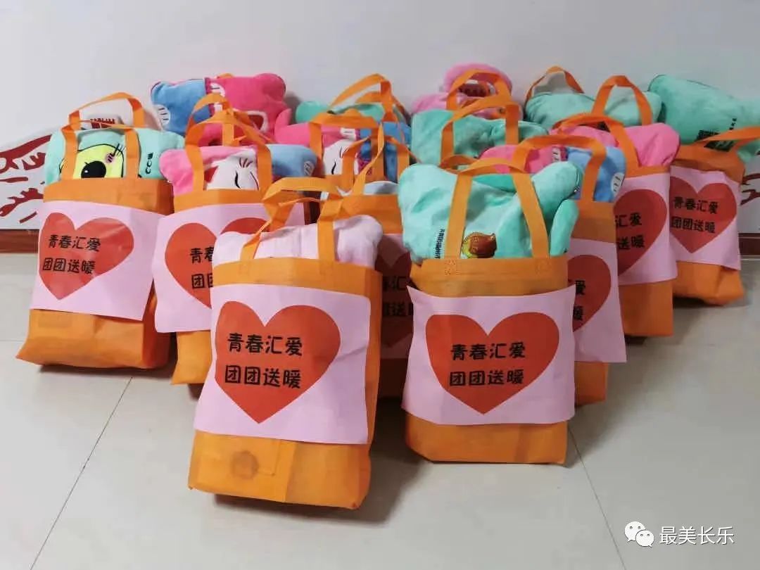 【網(wǎng)絡(luò)中國節(jié)·春節(jié)】團(tuán)區(qū)委開展關(guān)愛留航人員系列活動