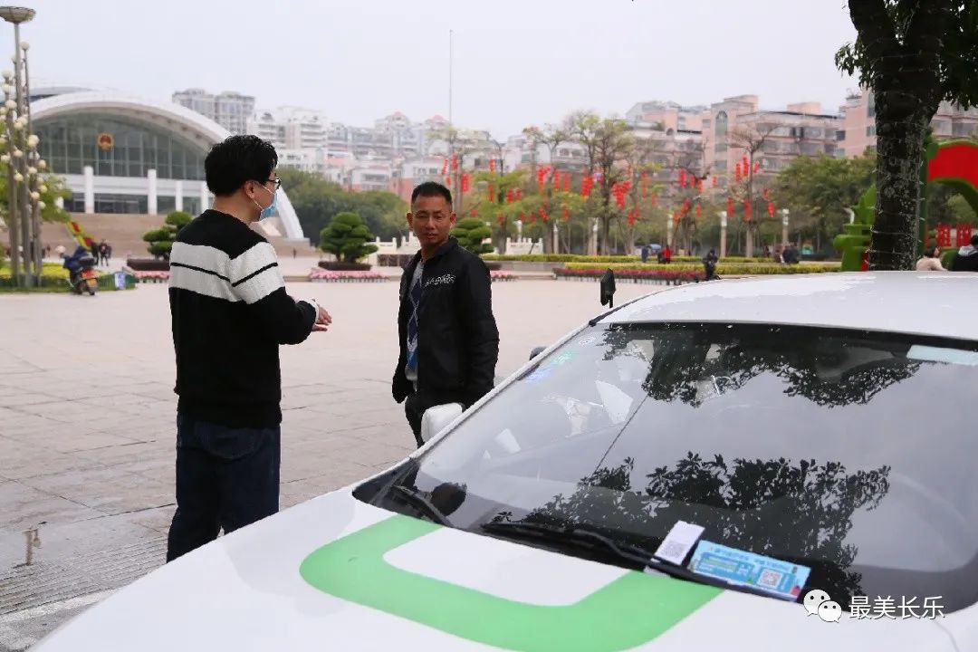 我區(qū)啟動(dòng)吳航路道路泊位電子化收費(fèi)管理模式