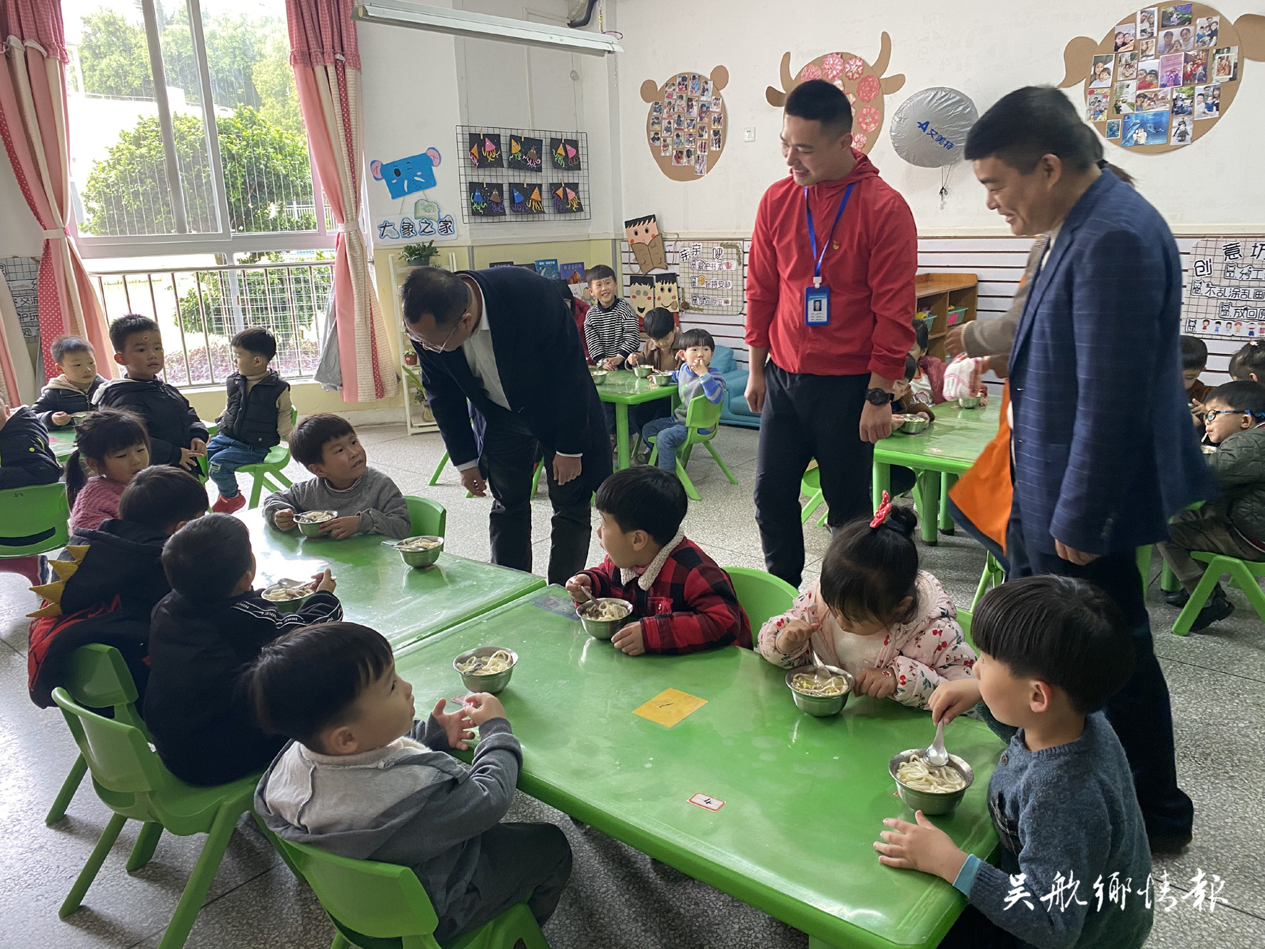 愛心企業(yè)向潭頭中心幼兒園捐贈(zèng)教學(xué)設(shè)施設(shè)備