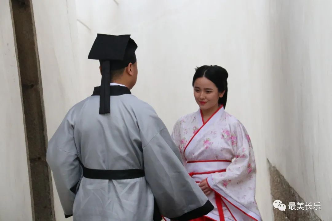 歷史人文紀(jì)錄片《和平古韻》開機(jī) 再現(xiàn)古街芳華