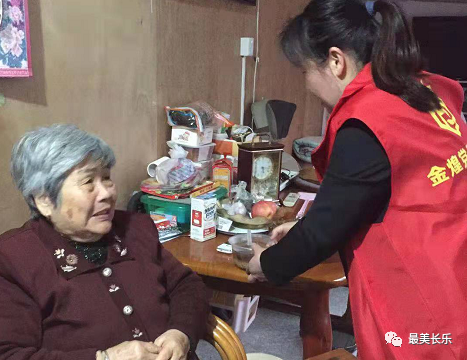 【近鄰黨建】小區(qū)黨支部連民心 一網(wǎng)兜起煩心事