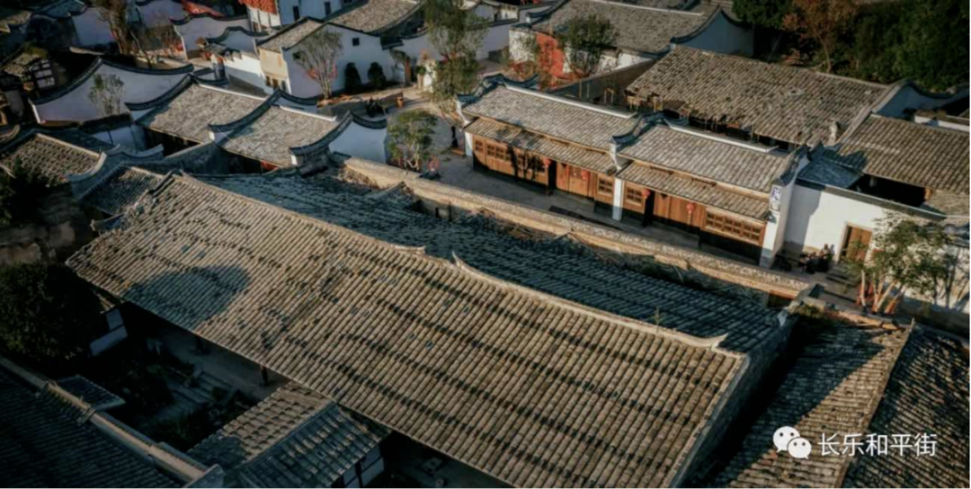 古厝紅旗飄 精神永流傳——長樂區(qū)深入推進(jìn)黨史學(xué)習(xí)教育
