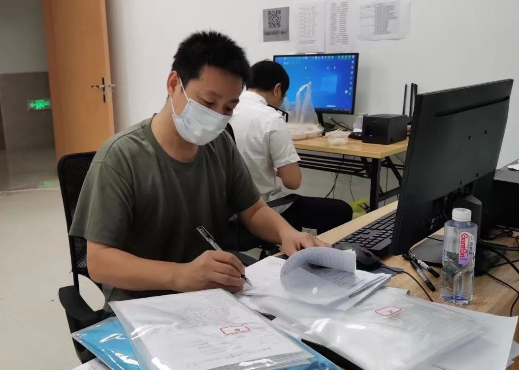 謝謝你們！長(zhǎng)樂(lè)3名援廈抗疫醫(yī)護(hù)人員平安返榕