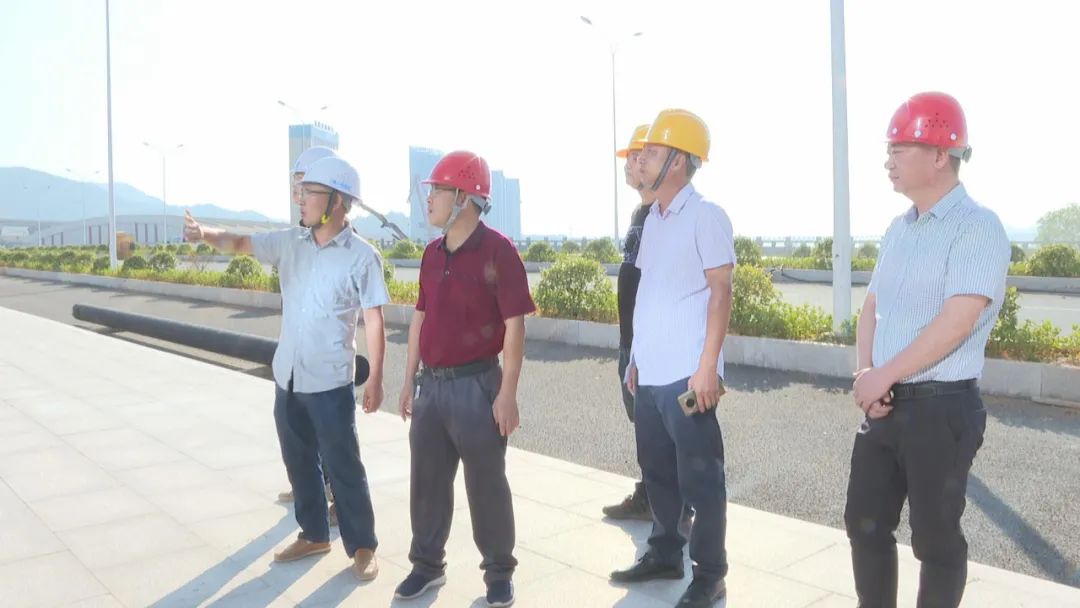 水利干部下沉一線 推動(dòng)項(xiàng)目建設(shè)加速