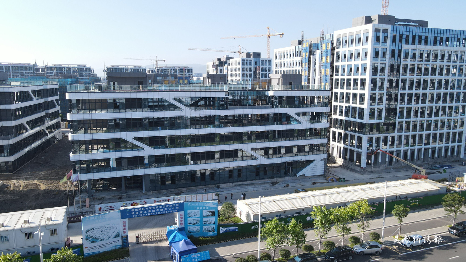 國慶不停工 建設(shè)“不打烊”