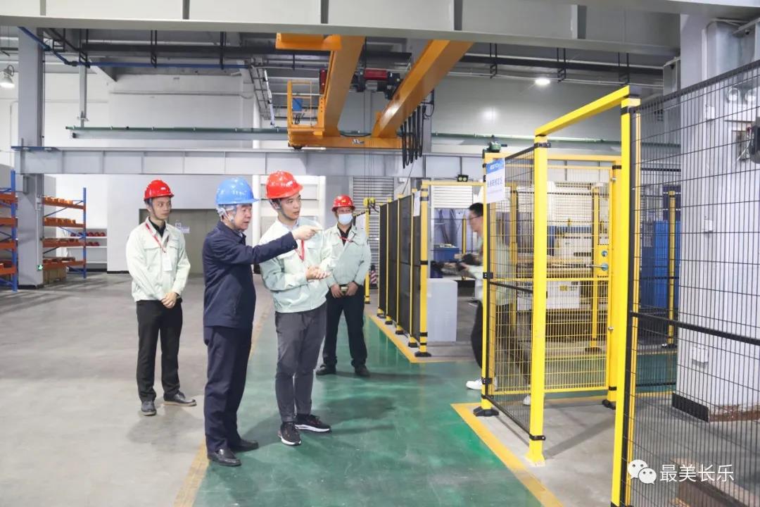 區(qū)領導開展“千名干部進千企?攻堅120天”服務企業(yè)活動