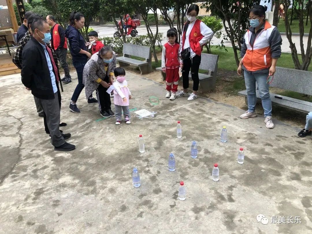 區(qū)婦聯(lián)開展垃圾分類主題游園活動
