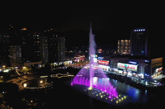 點(diǎn)亮長(zhǎng)樂(lè)“夜經(jīng)濟(jì)”，這個(gè)MALL“有點(diǎn)嗨”！