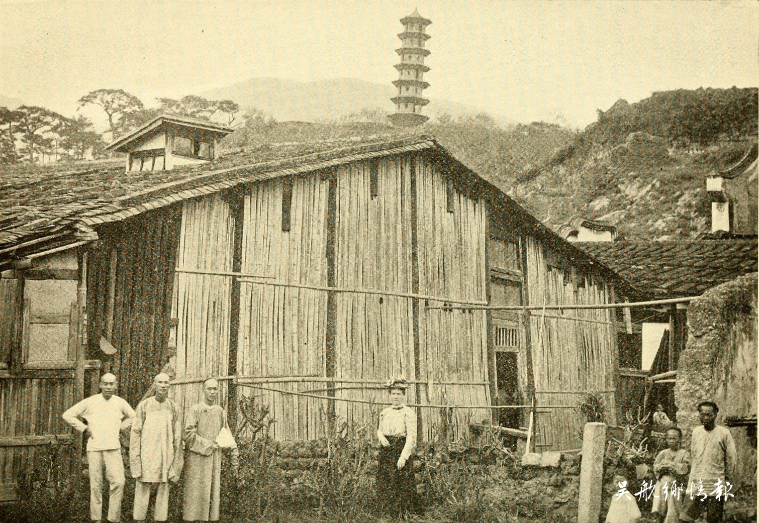 120年前，外國人想論斤稱重買下三峰塔