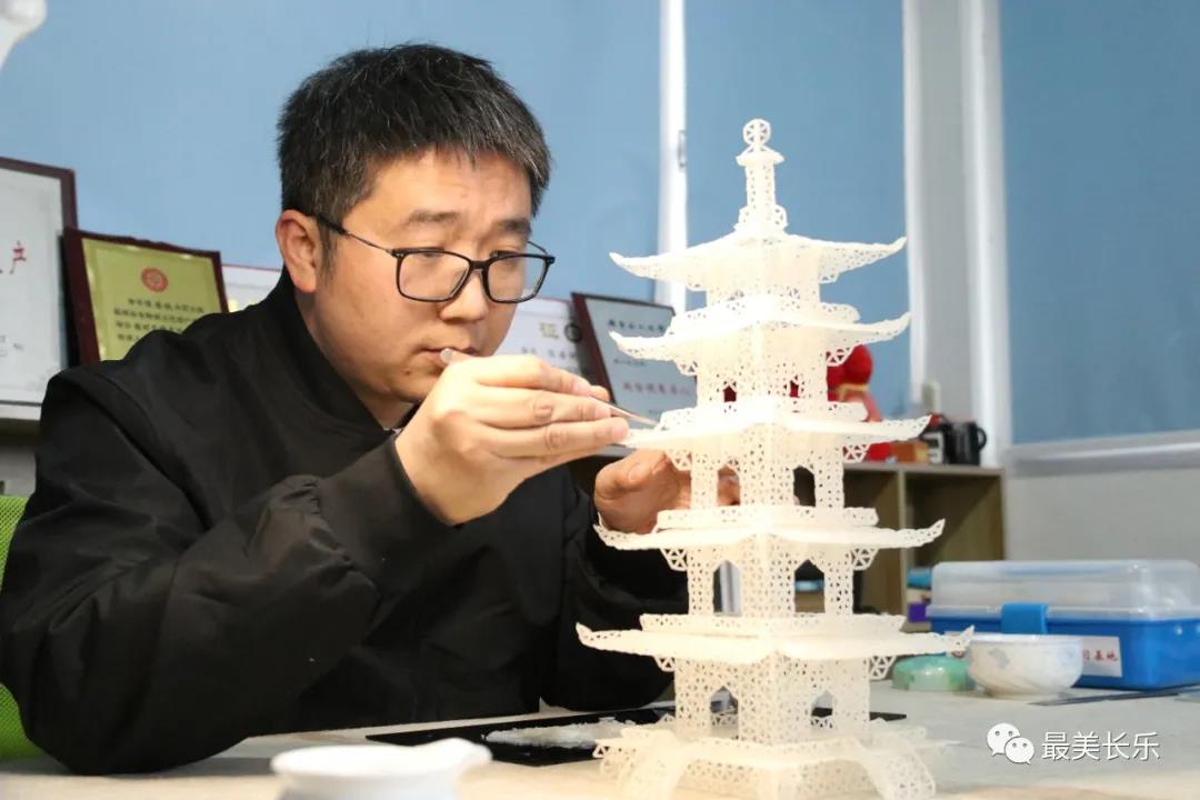 約12500粒米！首個拼裝式作品！高樓米線再創(chuàng)新“高”