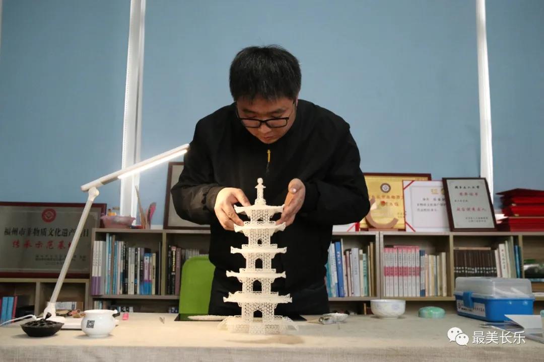 約12500粒米！首個拼裝式作品！高樓米線再創(chuàng)新“高”