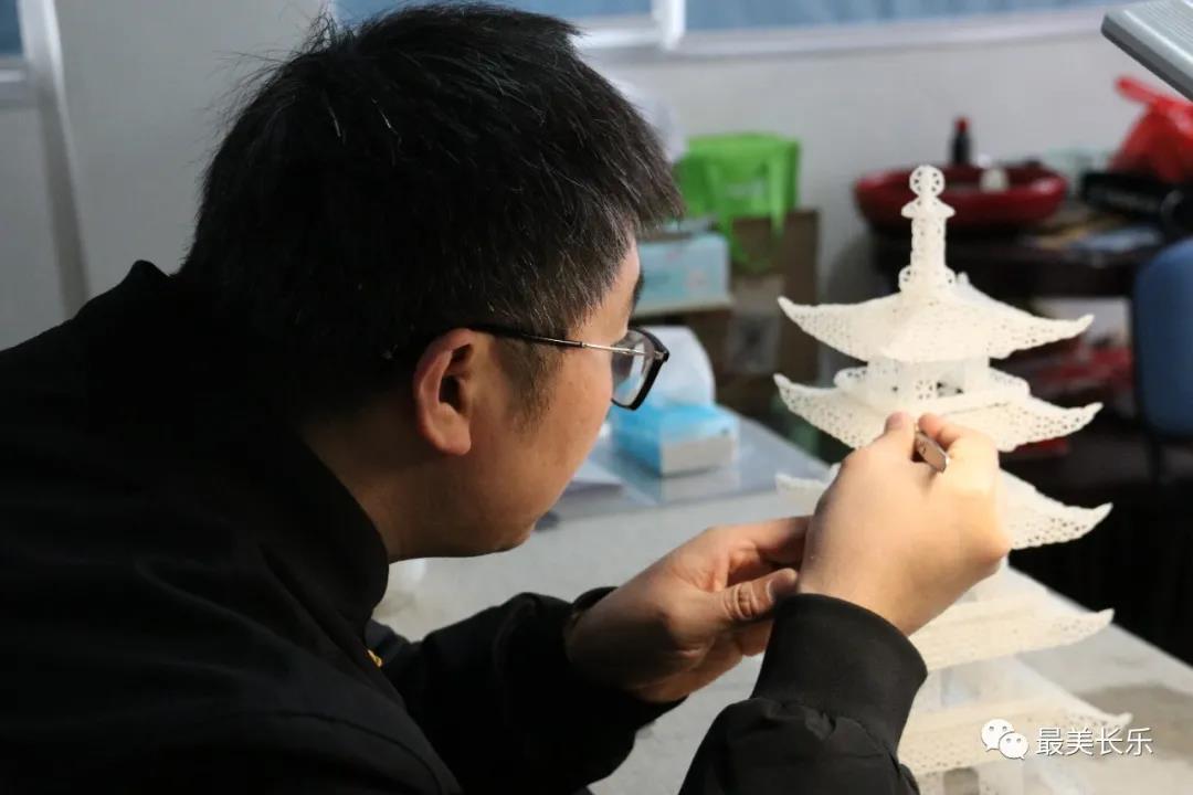 約12500粒米！首個拼裝式作品！高樓米線再創(chuàng)新“高”