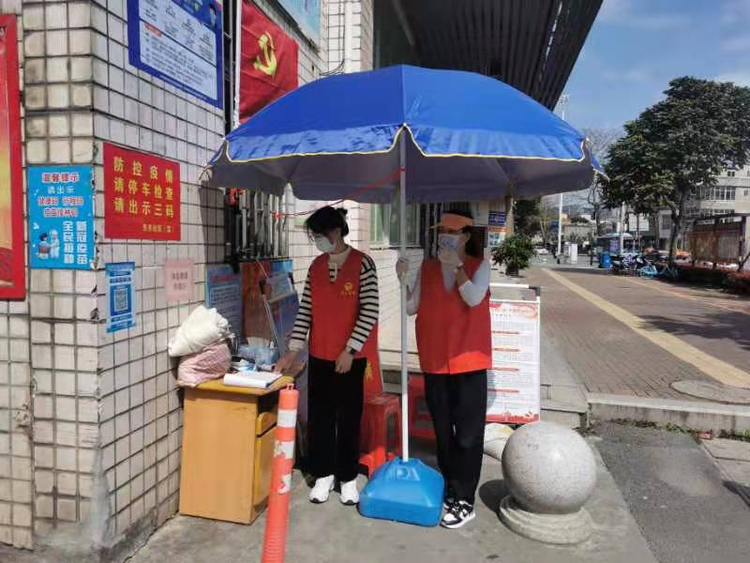 “萬(wàn)名干部下基層” 構(gòu)建紅色防疫新矩陣