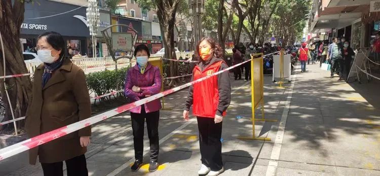 “萬(wàn)名干部下基層” 構(gòu)建紅色防疫新矩陣