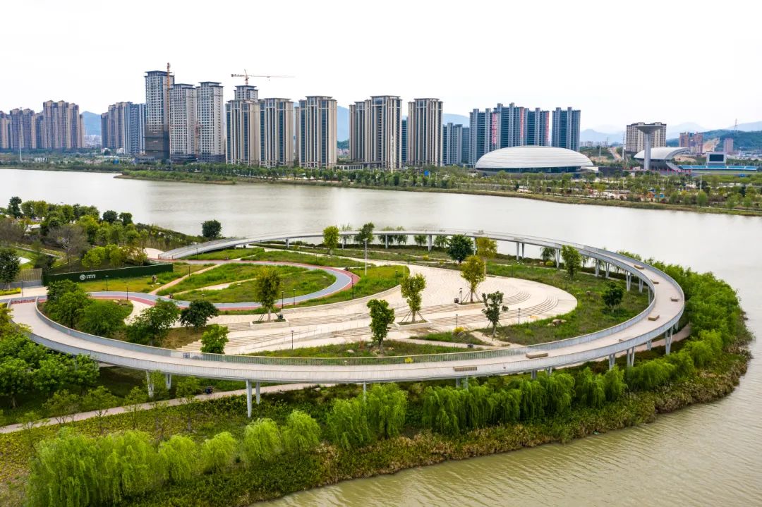 護(hù)河愛(ài)水齊參與 營(yíng)前再現(xiàn)幸福河