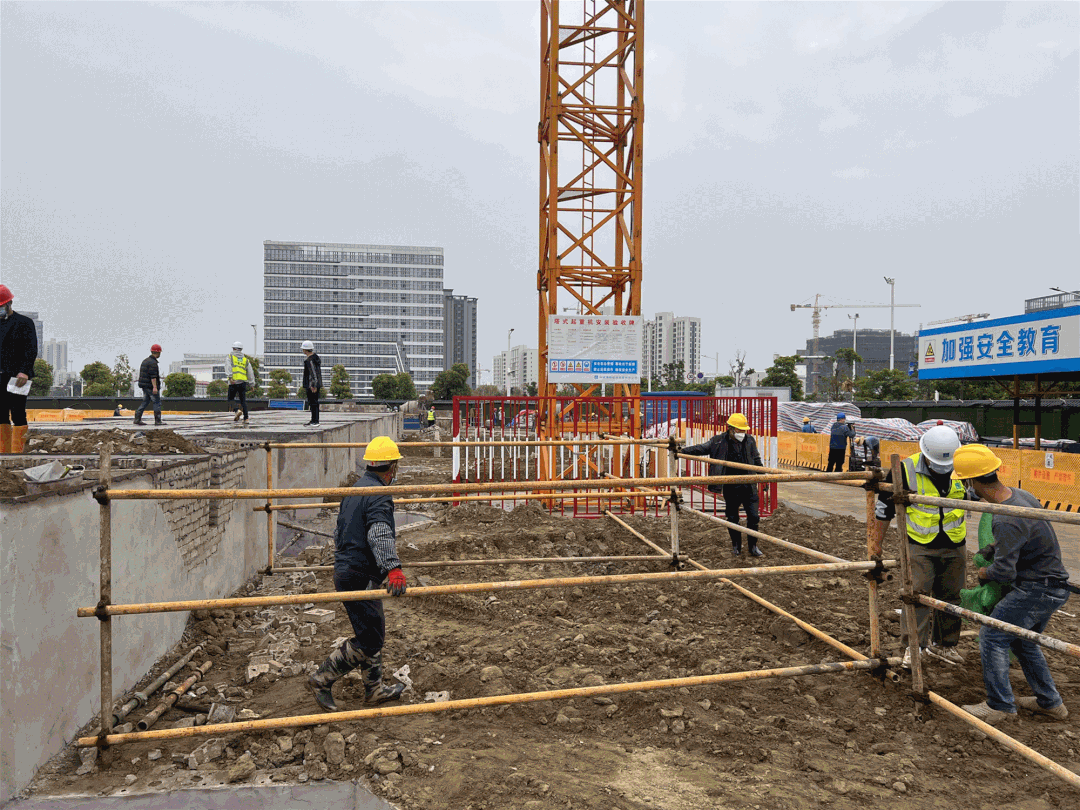 中國電信福建東南信息園二期C2#數(shù)據(jù)中心項目預(yù)計今年底完工