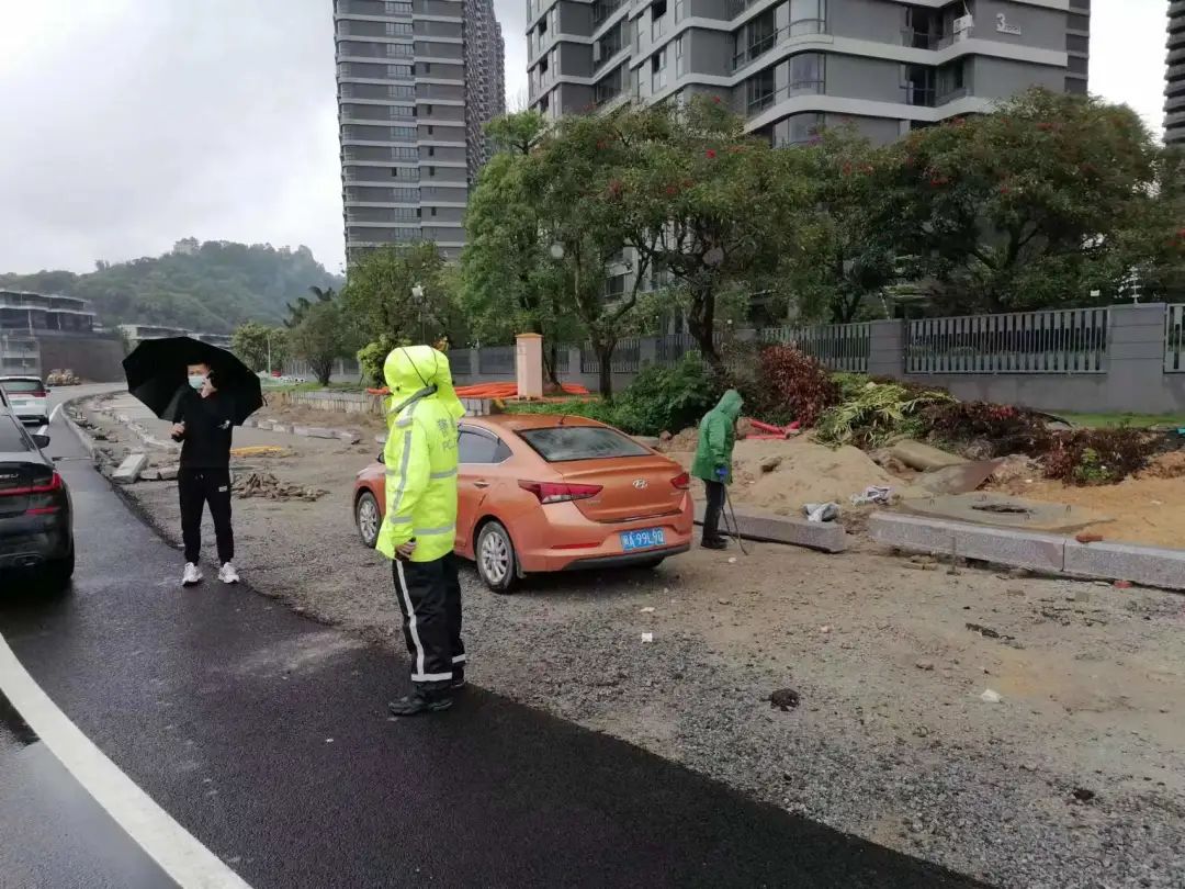雨！雨！雨！他們聞“汛”而動