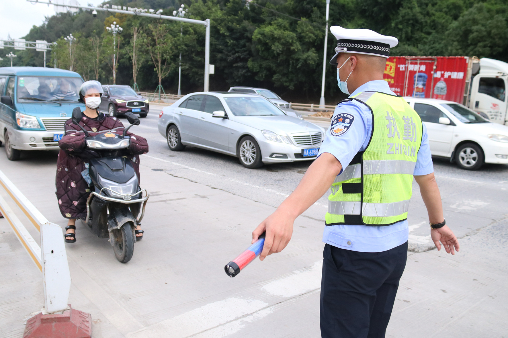 今年以來共查糾非機動車違法2882起