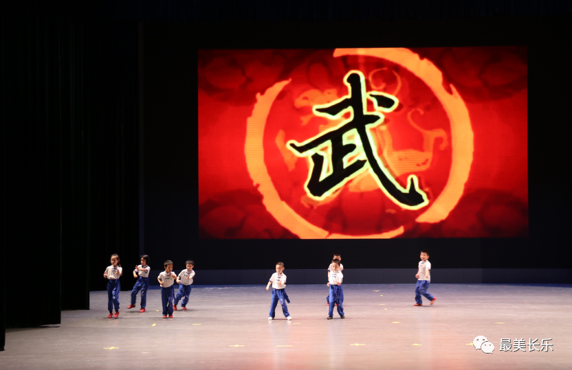 以武會(huì)友！兩岸武術(shù)界在航展演傳統(tǒng)武術(shù)！