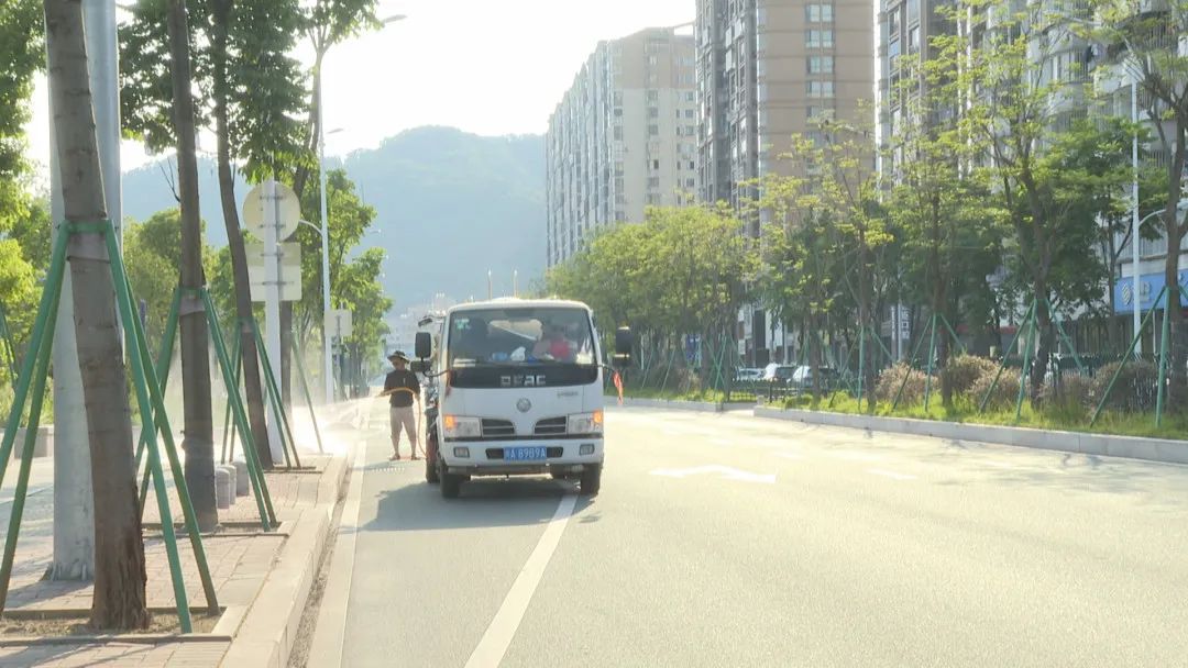 “蒸”服了！長(zhǎng)樂(lè)熱?到?融?化......