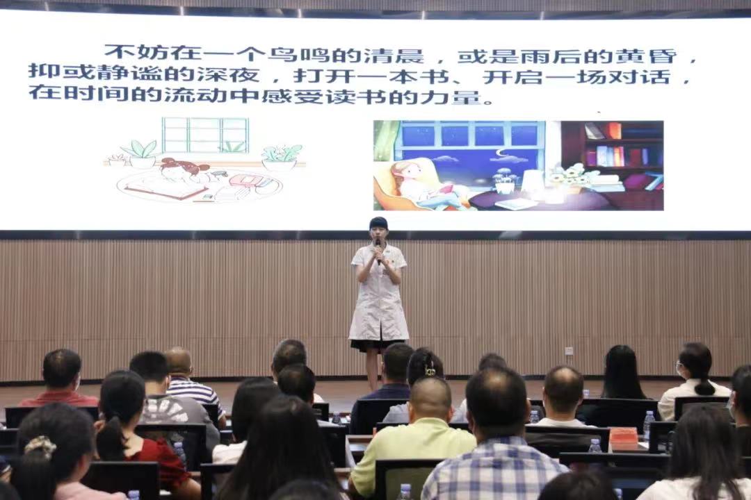 瞧！這場火熱的閱讀分享會(huì)……