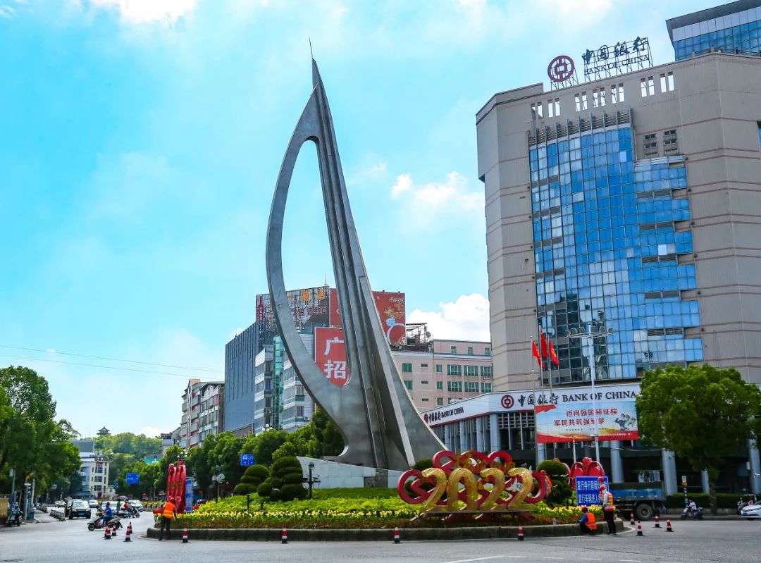改革動(dòng)態(tài)|氛圍感拉滿！長(zhǎng)樂(lè)街頭這么美，為的是……