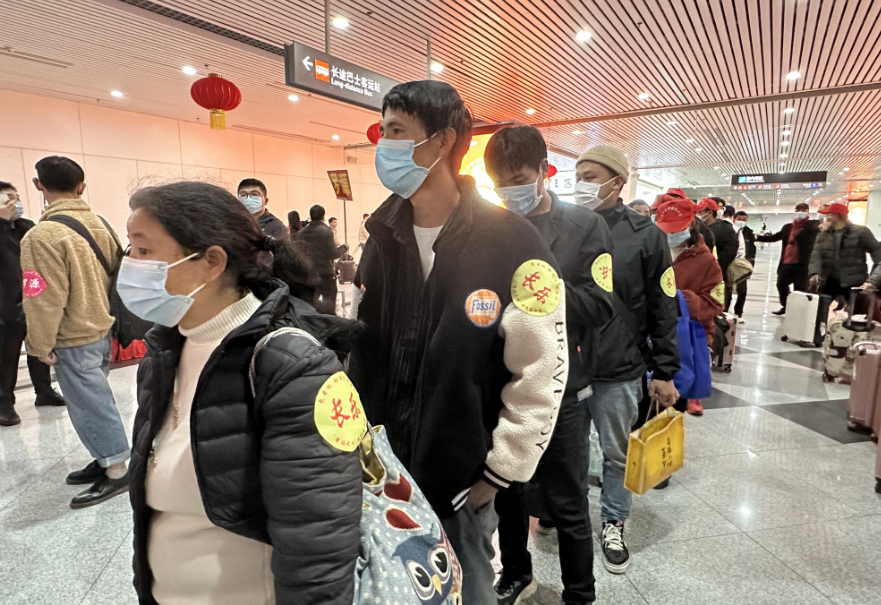 豪氣！包機返崗！他們幸福感“爆棚”