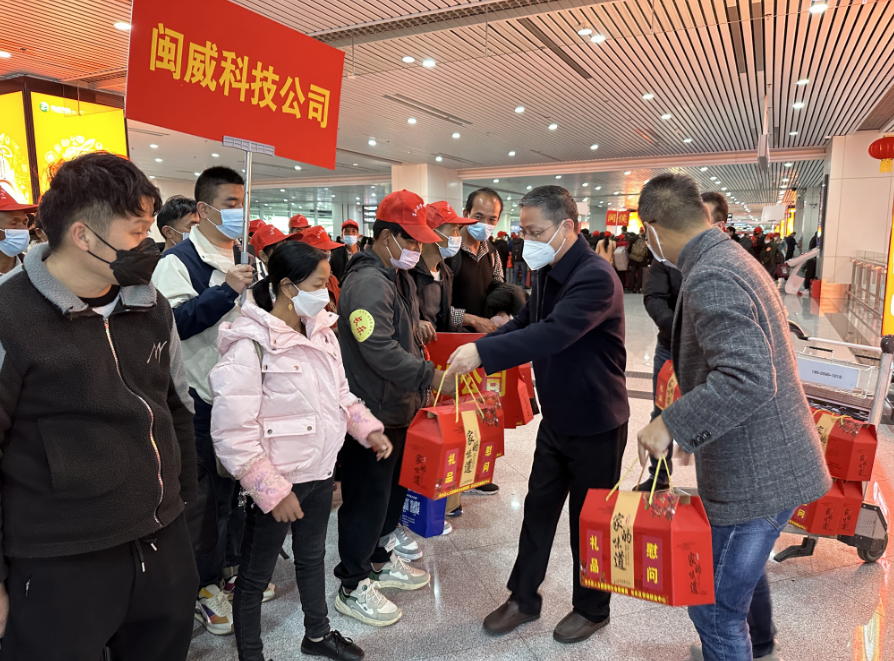 豪氣！包機返崗！他們幸福感“爆棚”