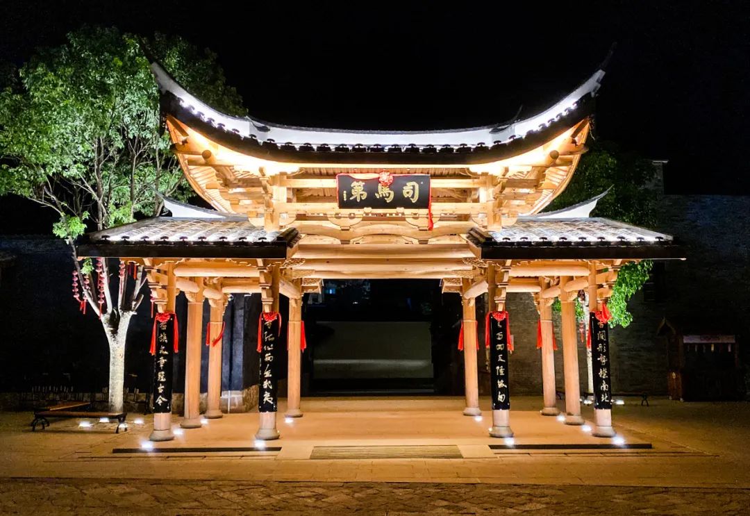【網(wǎng)絡中國節(jié)?元宵】賞花燈、猜燈謎，來和平街“藝”起鬧元宵！