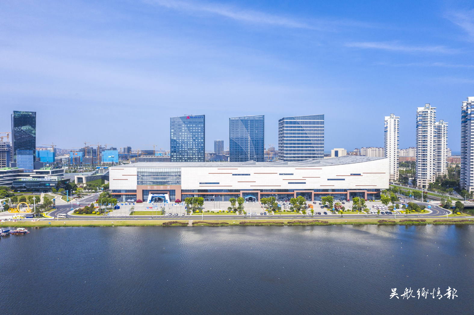 福州數(shù)字中國(guó)會(huì)展中心榮獲“2022年度中國(guó)最佳品牌會(huì)展中心”稱號(hào)