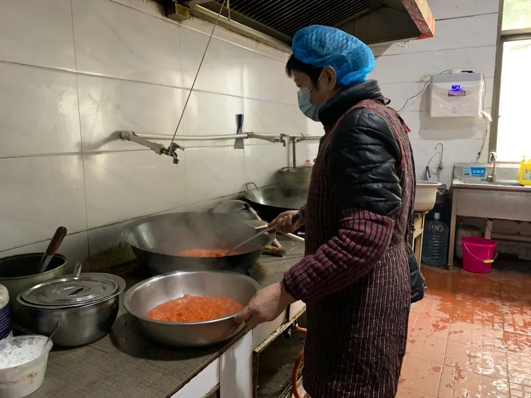 免費(fèi)午餐！長樂這家“長者食堂”讓老人有“知”有“味”