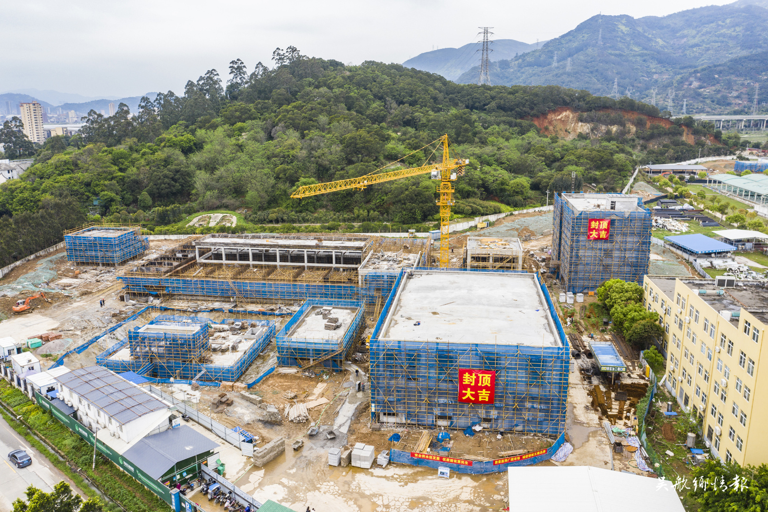 東區(qū)水廠水質(zhì)提升工程項(xiàng)目所有主體結(jié)構(gòu)封頂
