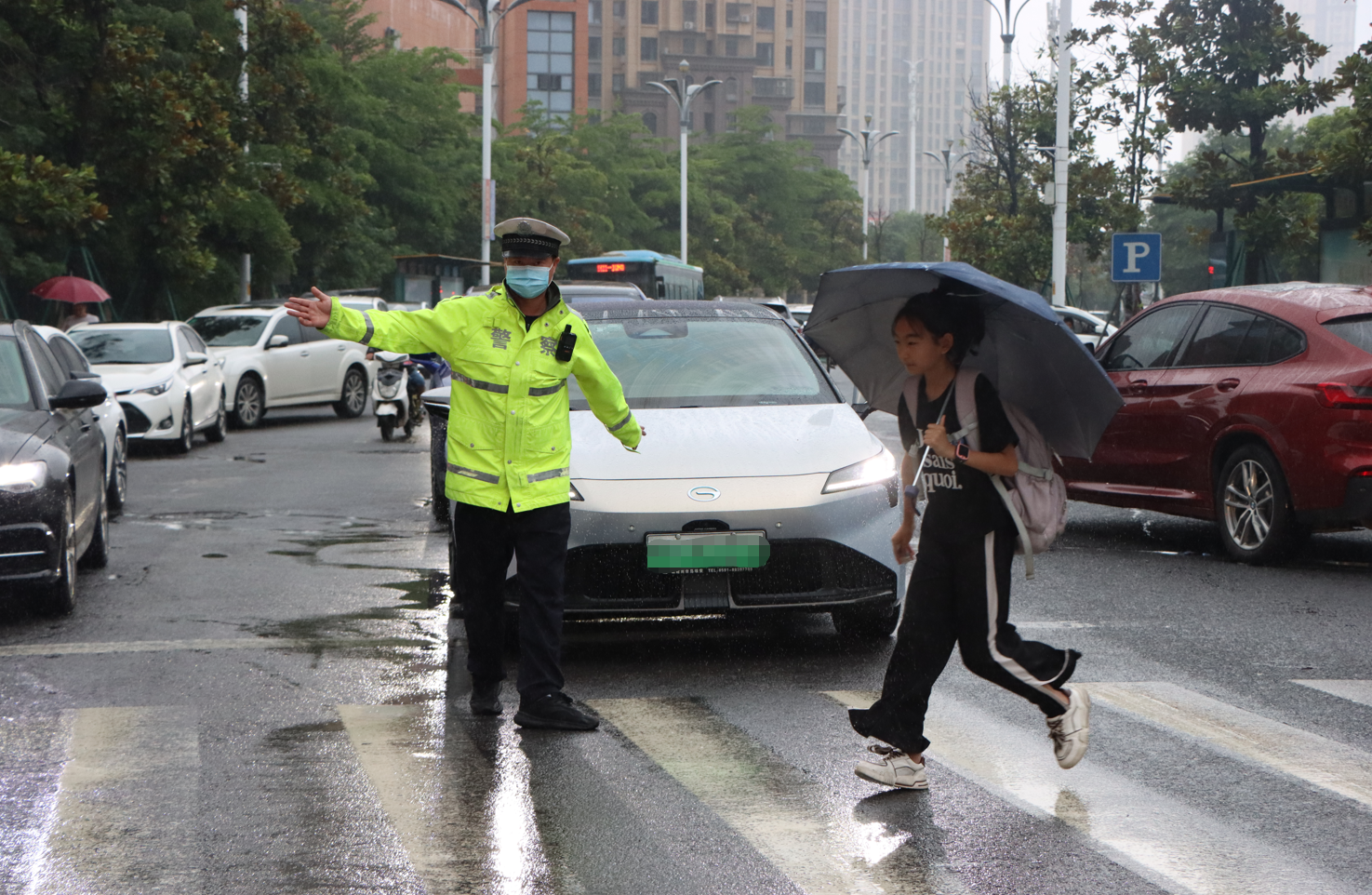 長(zhǎng)樂(lè)家長(zhǎng)注意！校園周邊交通違法專(zhuān)項(xiàng)整治開(kāi)始！