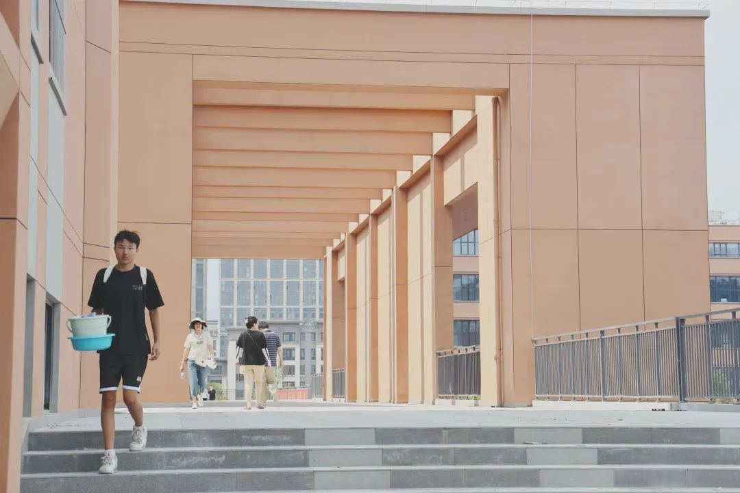 新增學(xué)位3000個！長樂這所“榕版衡中”建成投用啦！