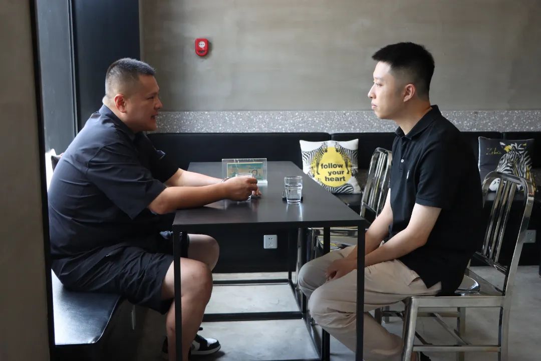 “海歸”下鄉(xiāng)！一起聽樹葡萄汁背后的故事......