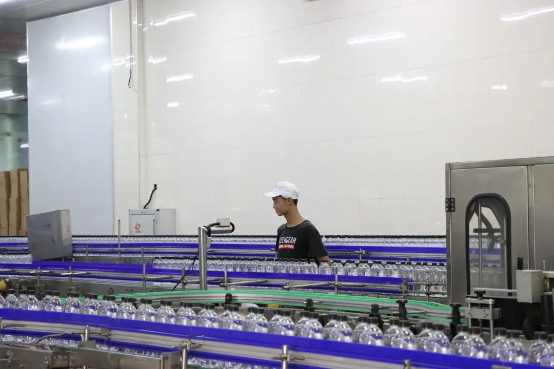 “海歸”下鄉(xiāng)！一起聽樹葡萄汁背后的故事......