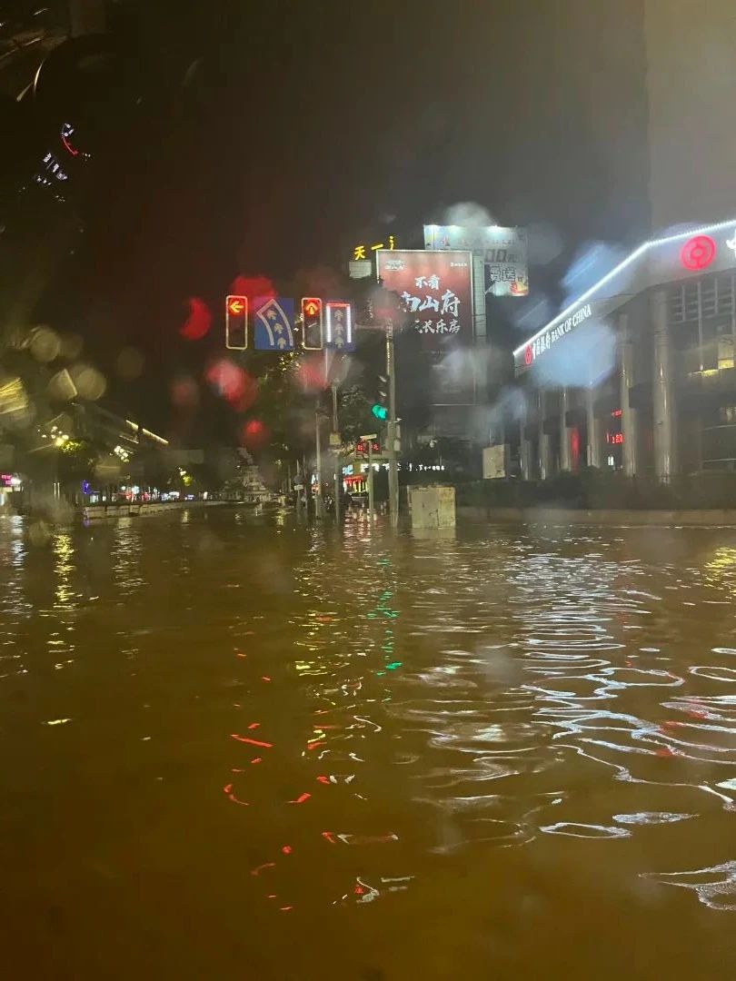 暴雨紅色預(yù)警！長(zhǎng)樂(lè)這場(chǎng)雨要下到……