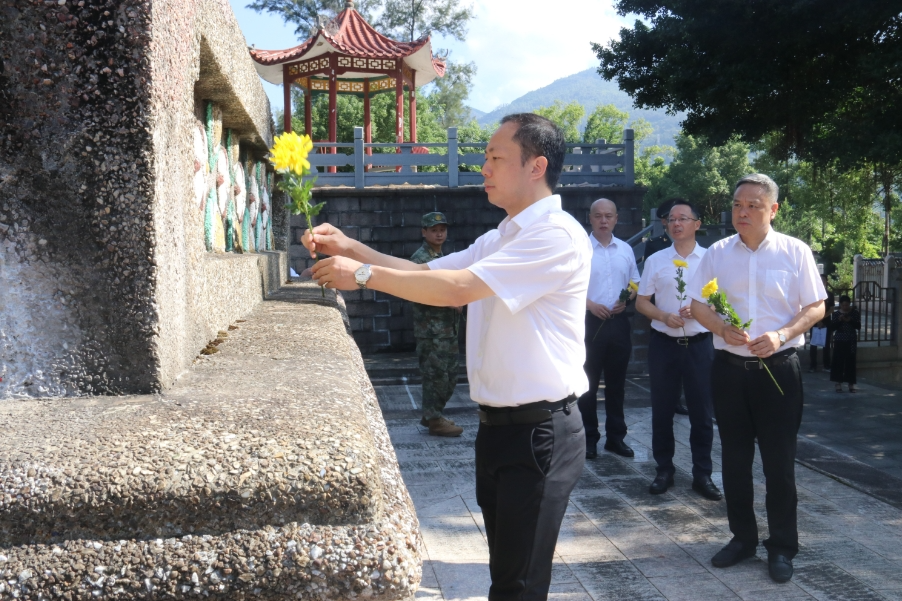銘記歷史，緬懷先烈！我區(qū)開展烈士紀念日公祭活動