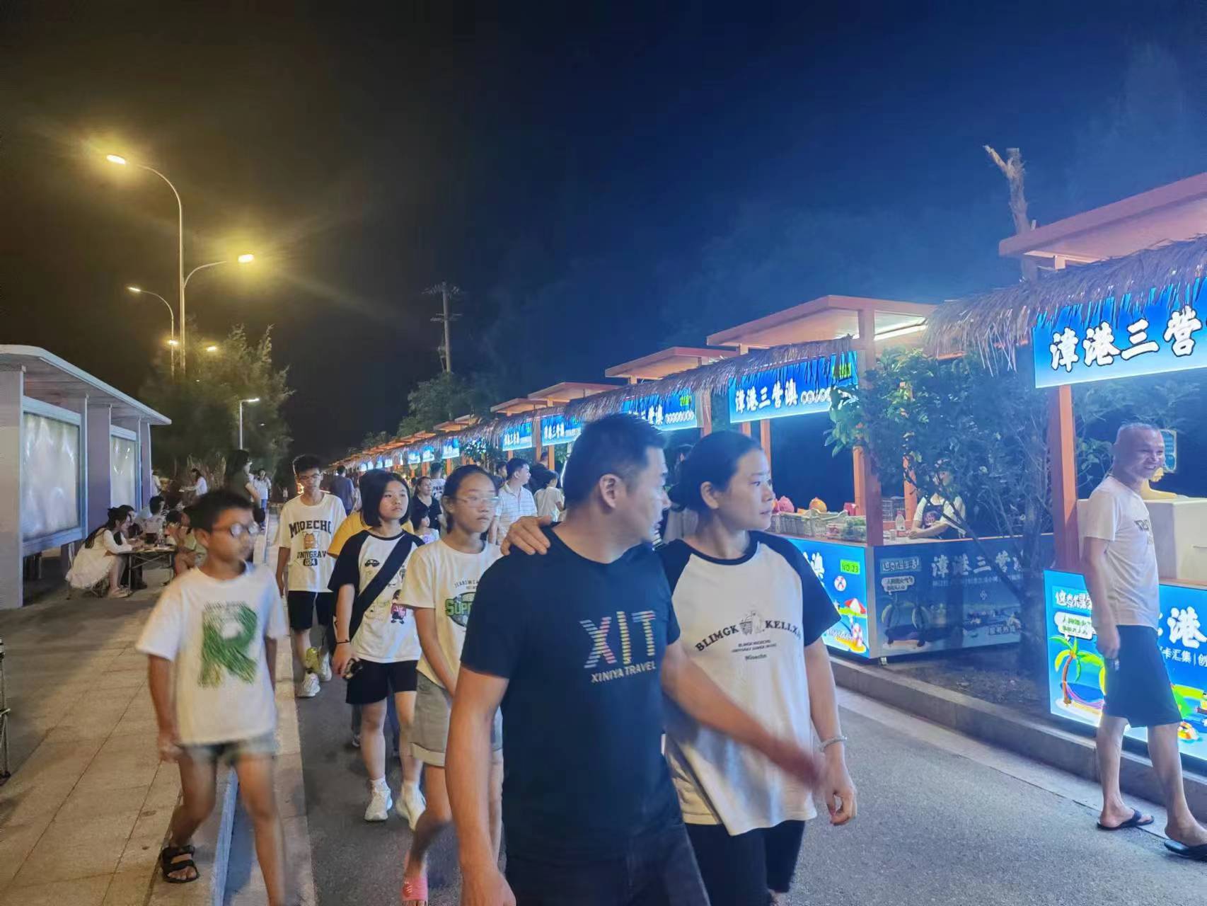 海灘夜市你逛過(guò)嗎？來(lái)長(zhǎng)樂(lè)這里！嗨吃嗨玩歡樂(lè)不斷……